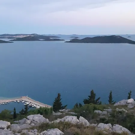 Mobile Le Adria, Pakostane